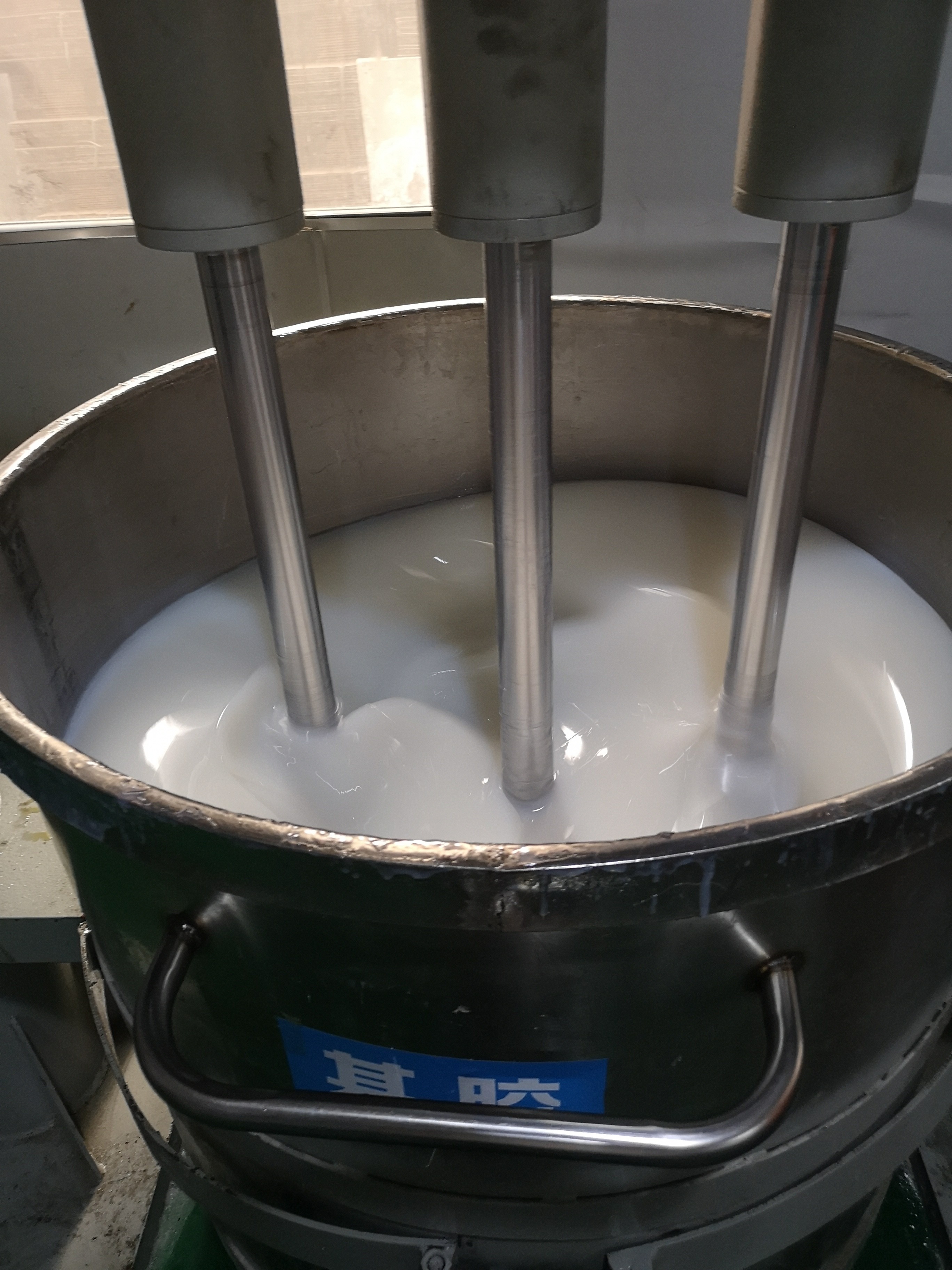 液體硅膠跟固化劑沒有攪拌均勻會(huì)有什么情況 ？